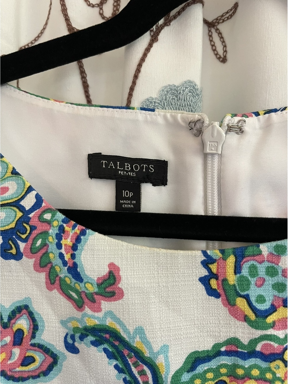 Talbots | 10P | Paisley Sleeveless Sheath Dress - Picture 4 of 8